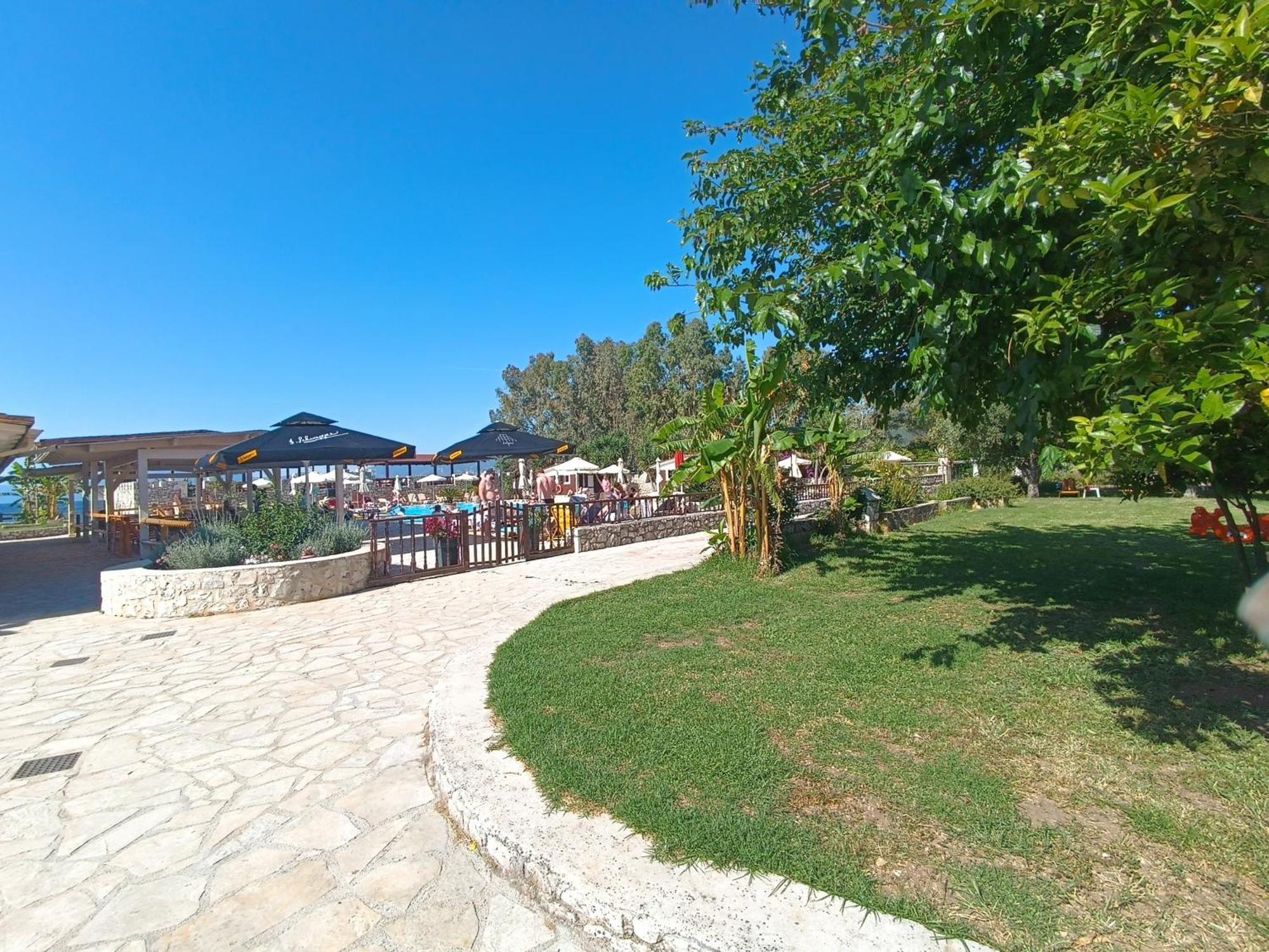 Camping Karavomilos Számi Kültér fotó